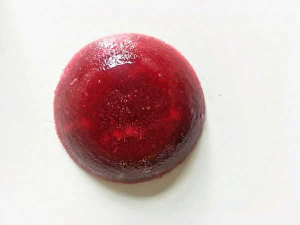 酸爽可口蔓越莓果冻奶