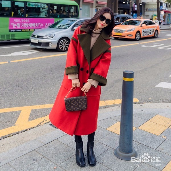 如何选择撞色的衣服