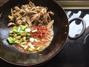 好吃的酸辣腰花