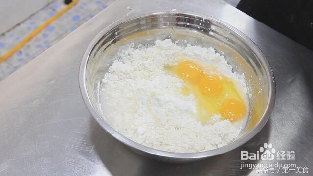 家常做法的面粉鸡蛋早餐鸡蛋饼营养