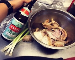 食补养生剁椒鱼头