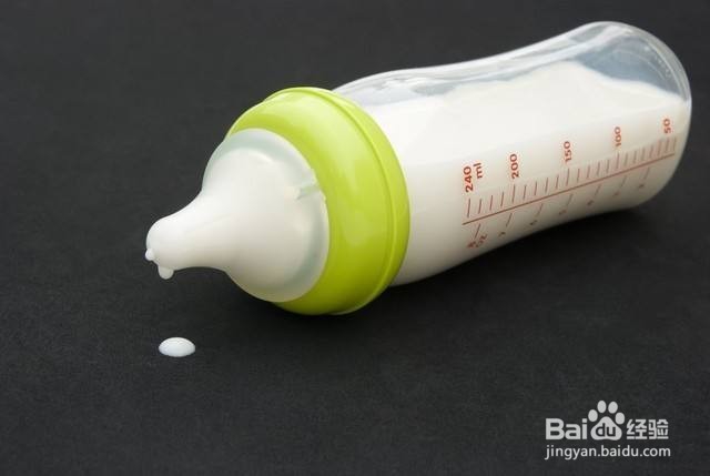 婴儿大便有奶瓣怎么办