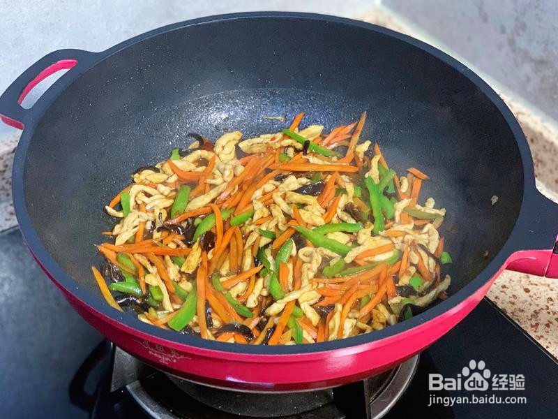 下饭快手菜鱼香鸡丝的做法