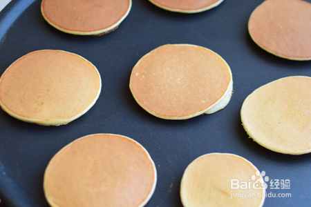 美味又营养的香蕉松饼