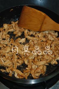 一人餐桌－－鲜蔬鸡丝面