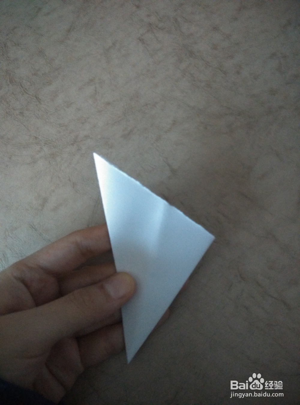 亲手制作雪花剪纸