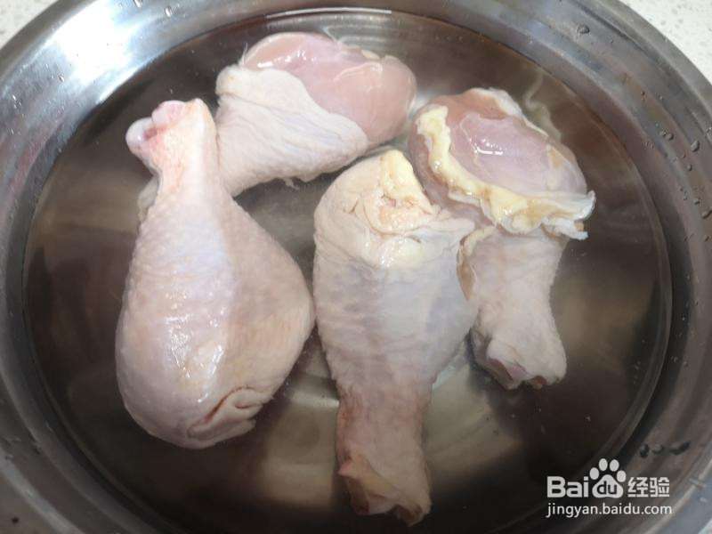 电饭锅焖鸡腿的做法