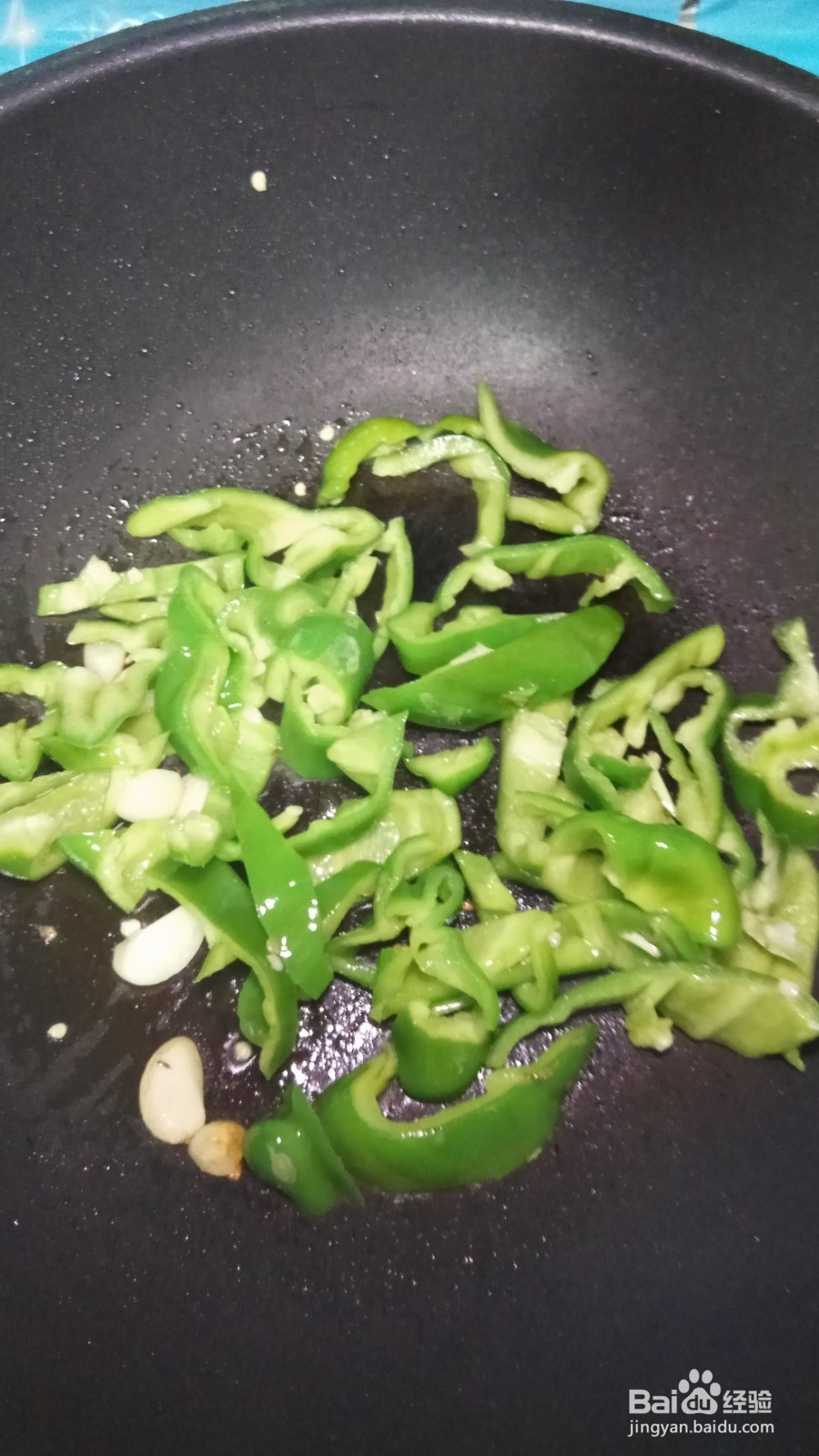 青椒炒生菜的做法