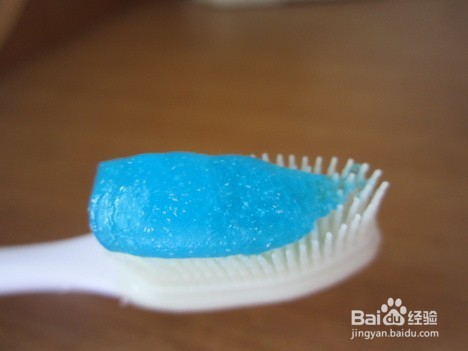 <b>美白健齿牙膏中的颗粒是什么</b>