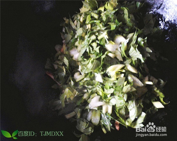怎么做味道独特的酱豆干炒西芹呢
