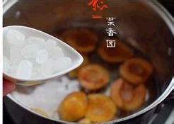 清热润肺【冰糖枇杷水】的做法