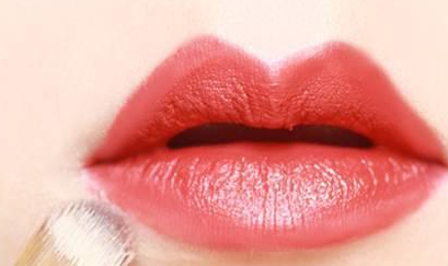 怎么化美丽唇装