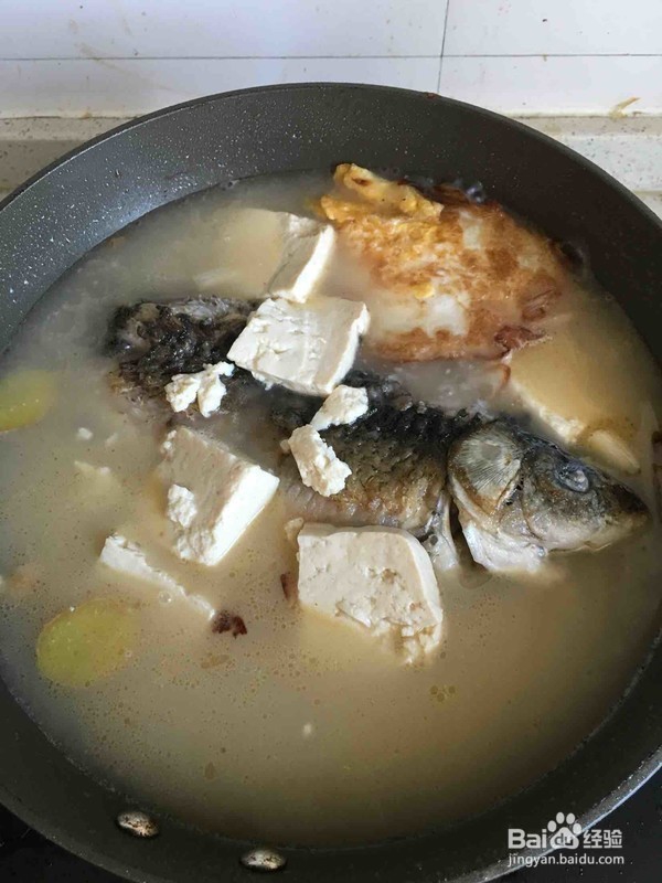 鲫鱼豆腐汤精致做法