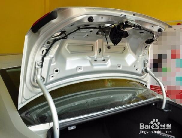 迈腾车后视摄像头如何安装