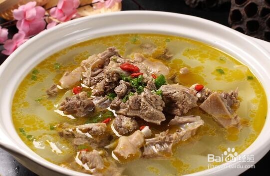 白果炖鸭子的制作方法