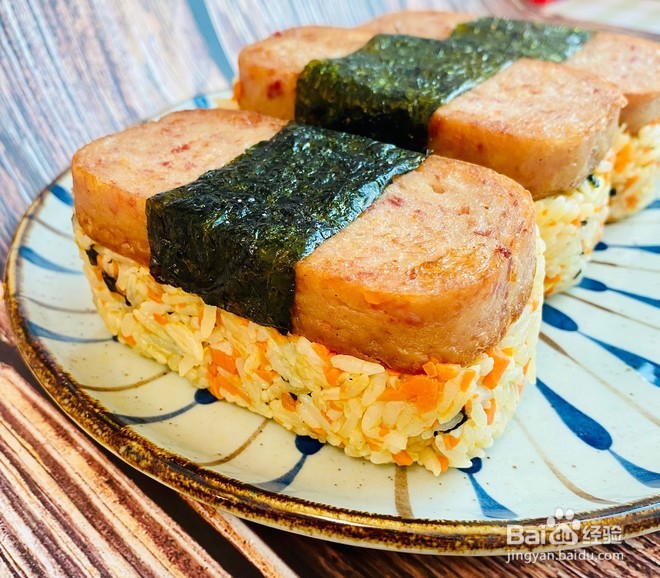午餐肉饭团的做法