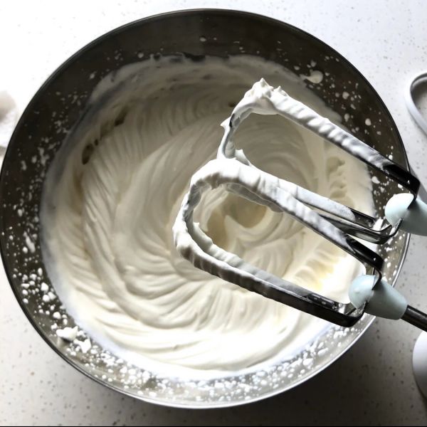 无冰渣丝滑口感芒果蔓越莓冰激凌