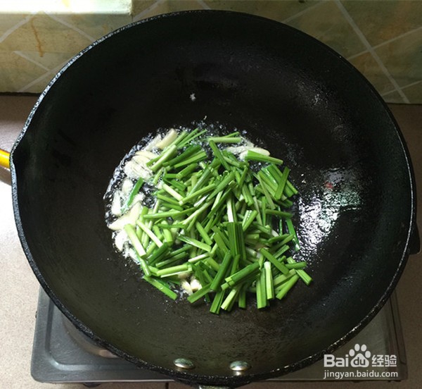教你做黄豆芽炒韭菜