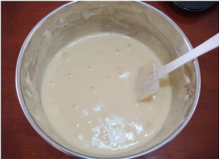 草莓奶油杯子蛋糕