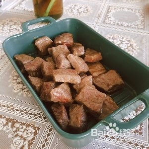 怎么自制黑胡椒杏鲍菇牛肉丁