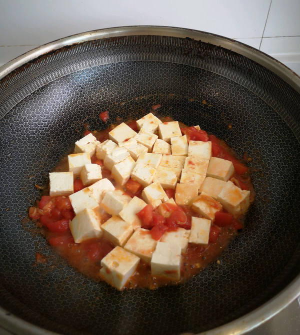 鲍汁海参菌菇豆腐浓汤