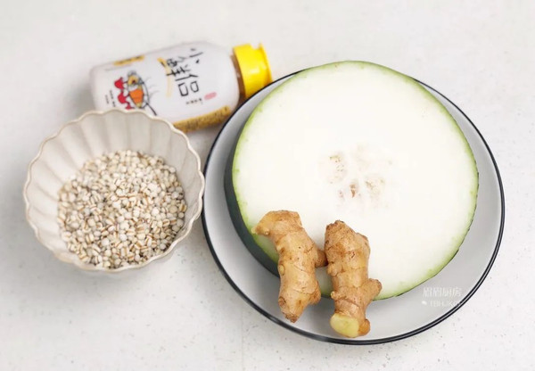 姜丝冬瓜薏米汤