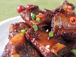 家制红烧排骨的小窍门