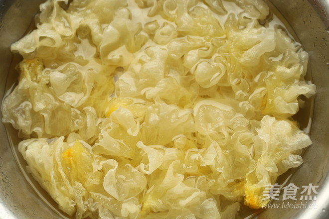 南瓜银耳羹的做法