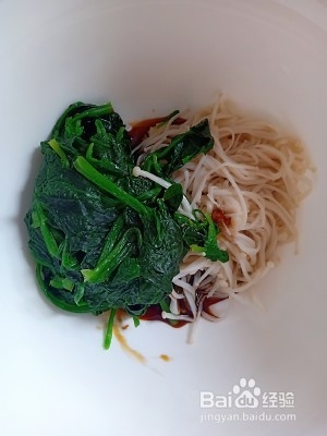 食补佳品金针菇拌菠菜的做法