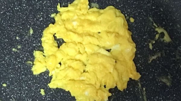 胡萝卜鸡蛋炒饭