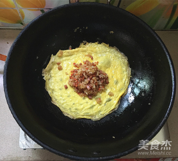 肉松蛋包饭的做法