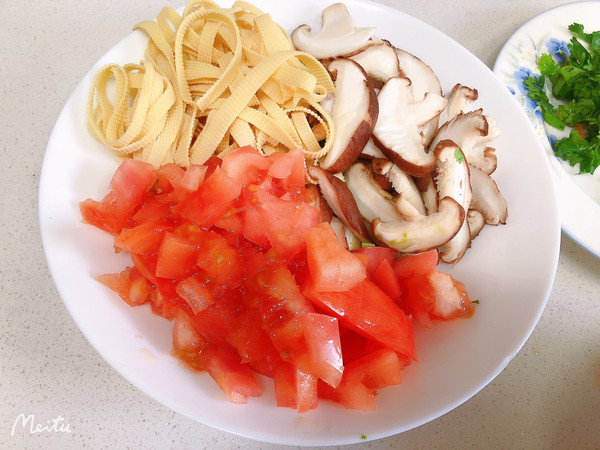 西红柿豆皮蛋花汤