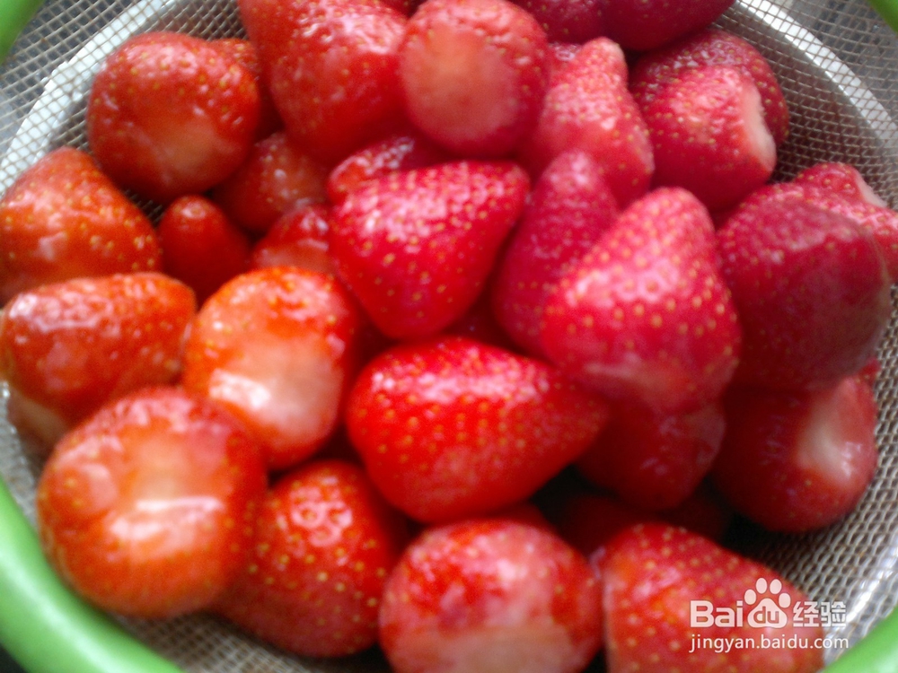 <b>草莓怎样清洗可降低食物安全风险</b>