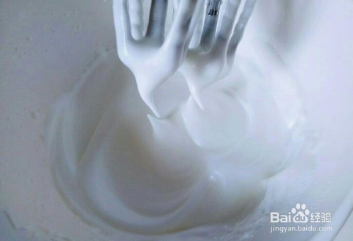 家常版8寸戚风蛋糕是怎么做的？