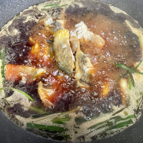 红烧黄花鱼柳焖年糕