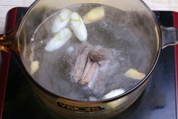 黑豆海带牛尾汤