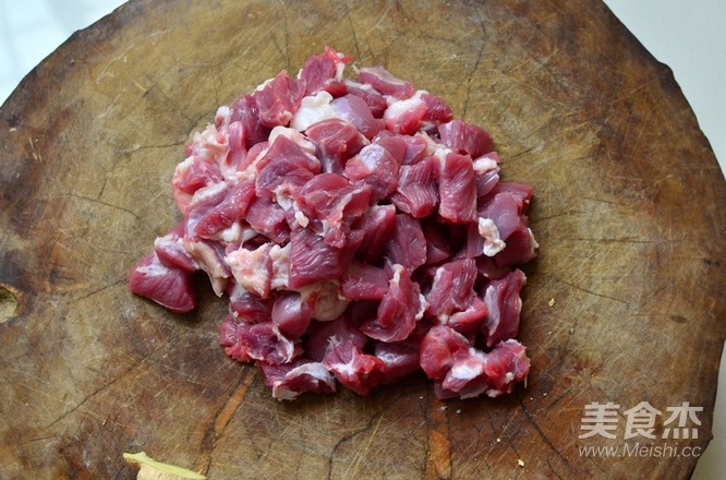 孜然羊肉的做法