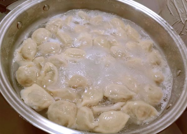 酱香鲜肉香菜水饺