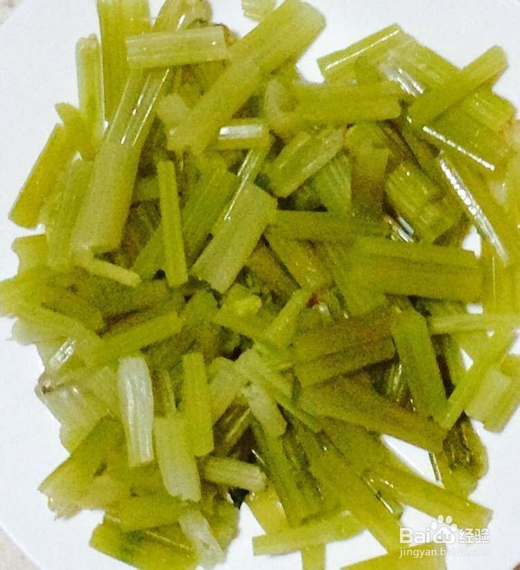 怎样做炒芹菜？芹菜炒鸡肉