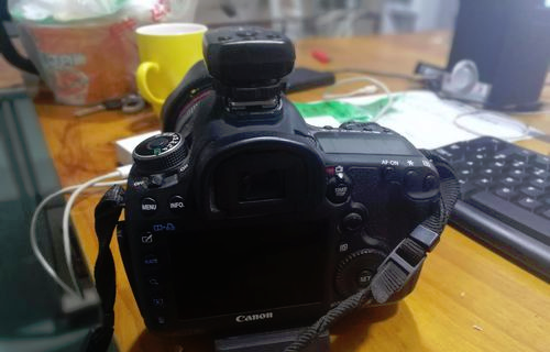 单反相机的ISO感光度对于来说怎么调节