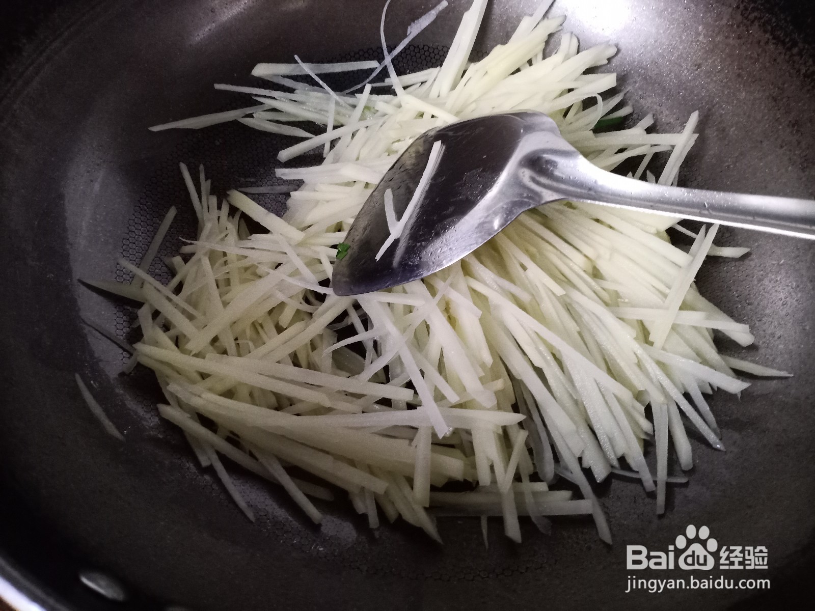 爆炒火腿土豆丝