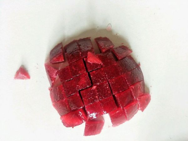 酸爽可口蔓越莓果冻奶