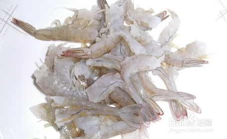 莲耦炒虾的做法