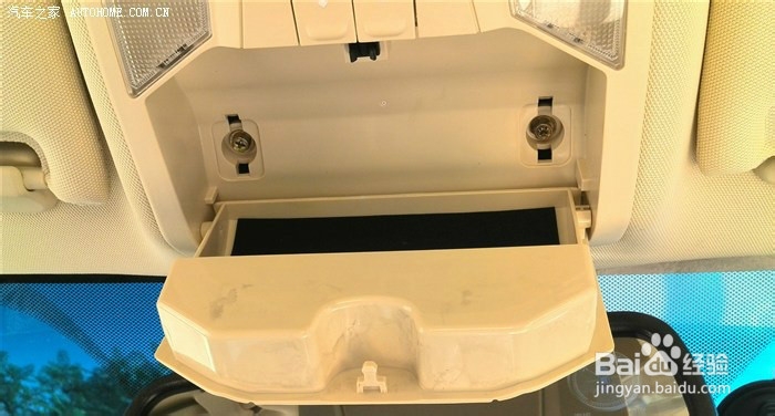 行车记录仪取线安装作业