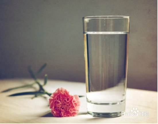 手臂上长红疙瘩白米粒怎么办