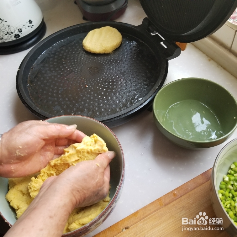 简单无压力做玉米面饼子