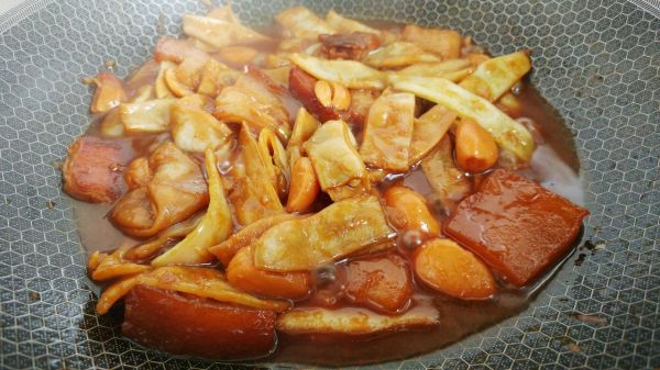 蒜子芸豆酱烧肉