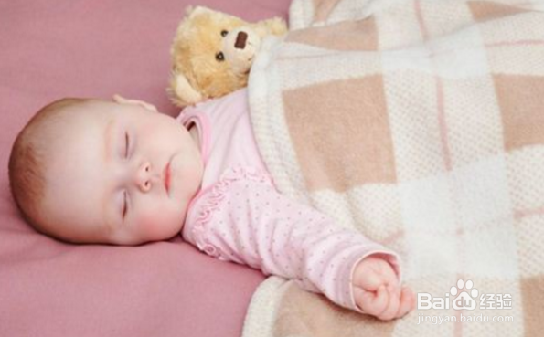 要不要给别人摸宝宝的小脸蛋?