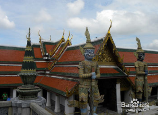 跟女朋友去清莱玩什么？