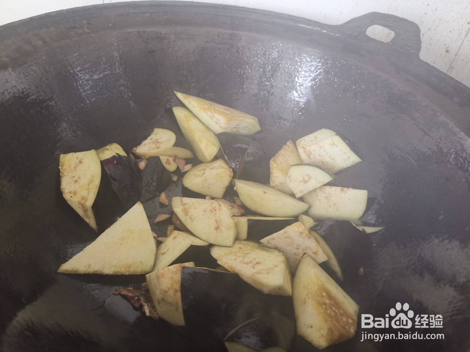 豇豆茄子炖鲫鱼